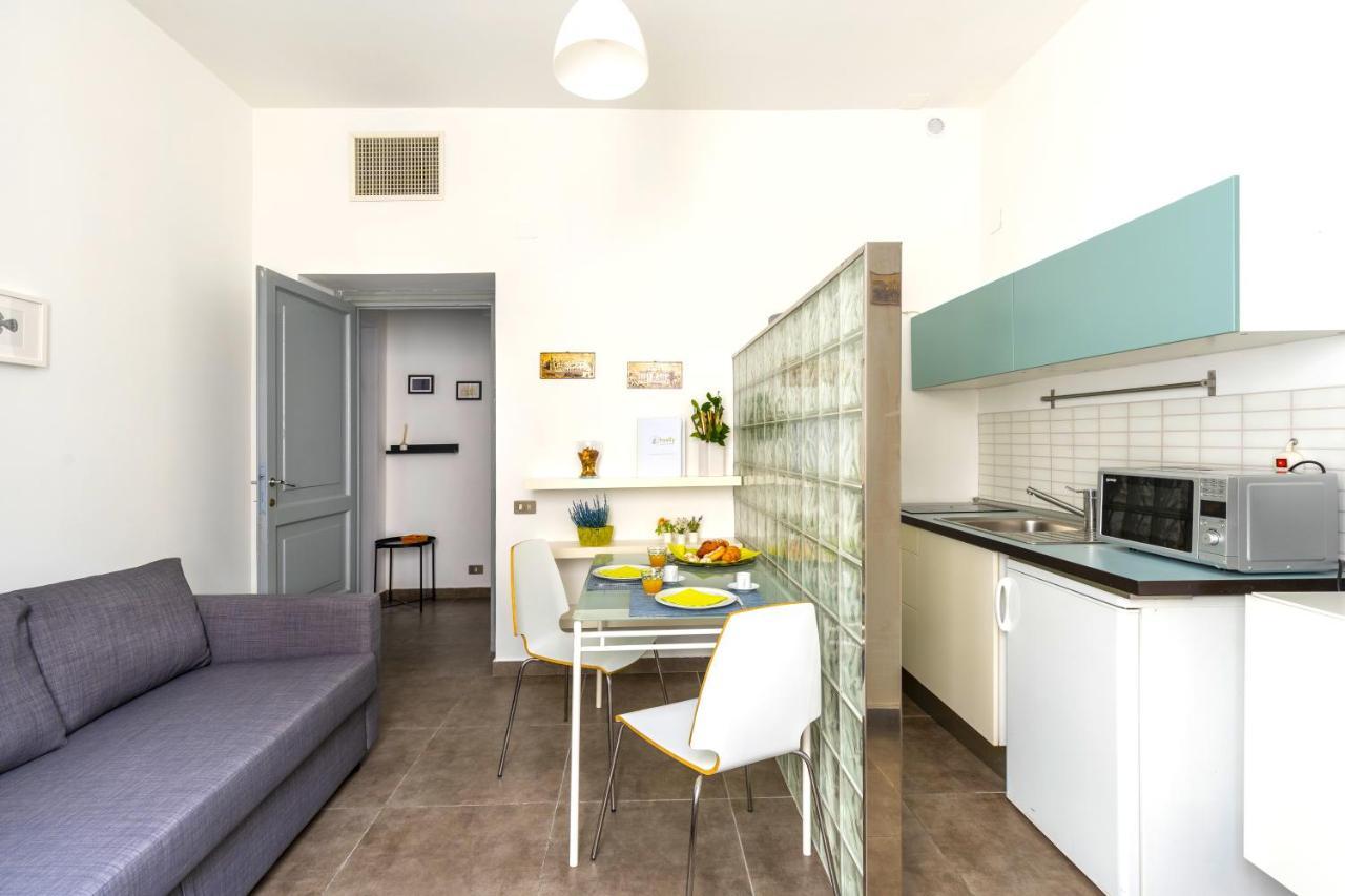Hostly - Nicole Apartment Volturno- Full Rome Center Extérieur photo