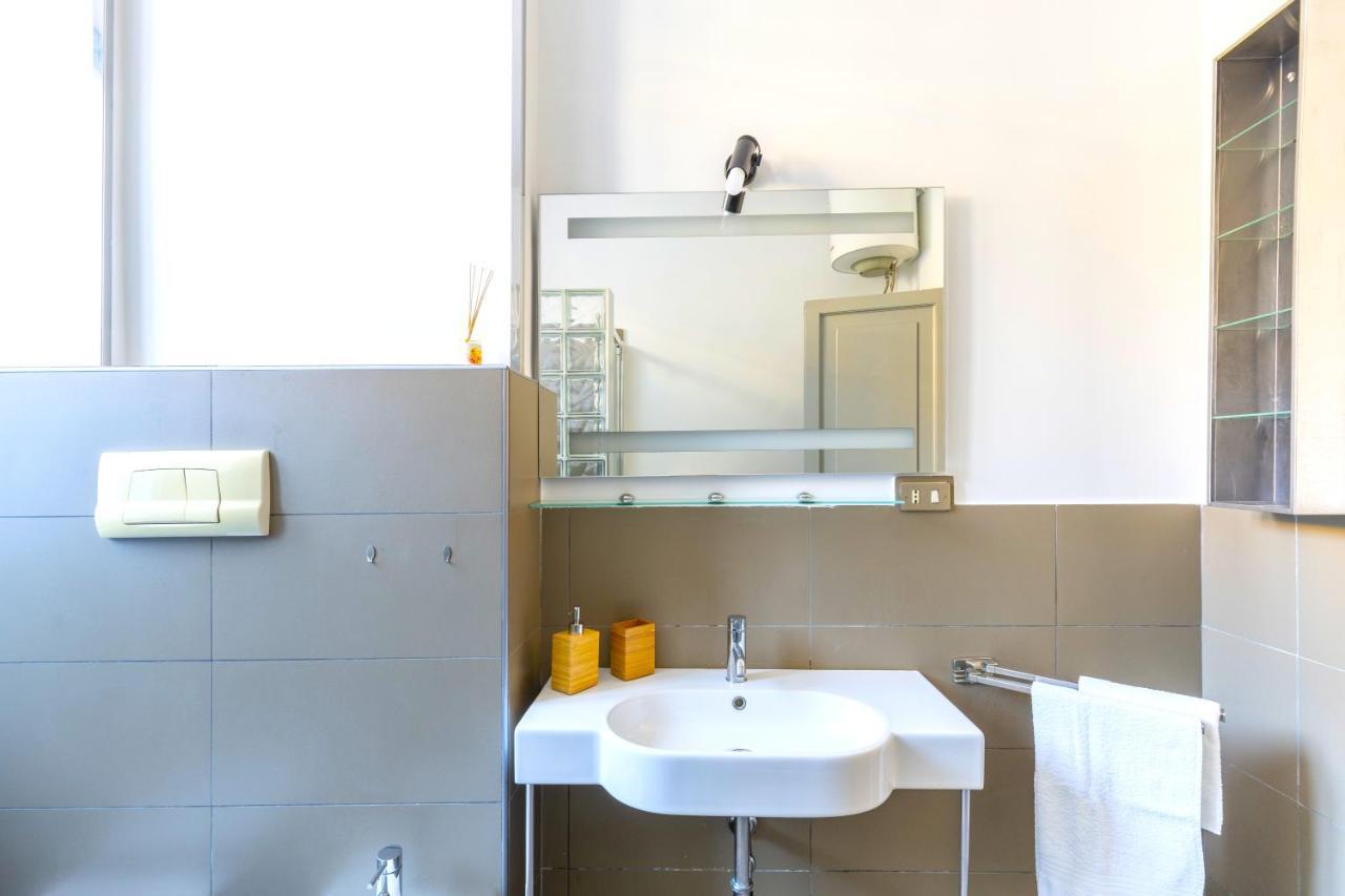 Hostly - Nicole Apartment Volturno- Full Rome Center Extérieur photo
