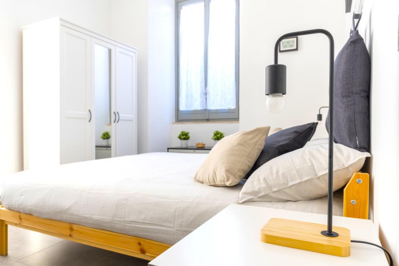 Hostly - Nicole Apartment Volturno- Full Rome Center Extérieur photo