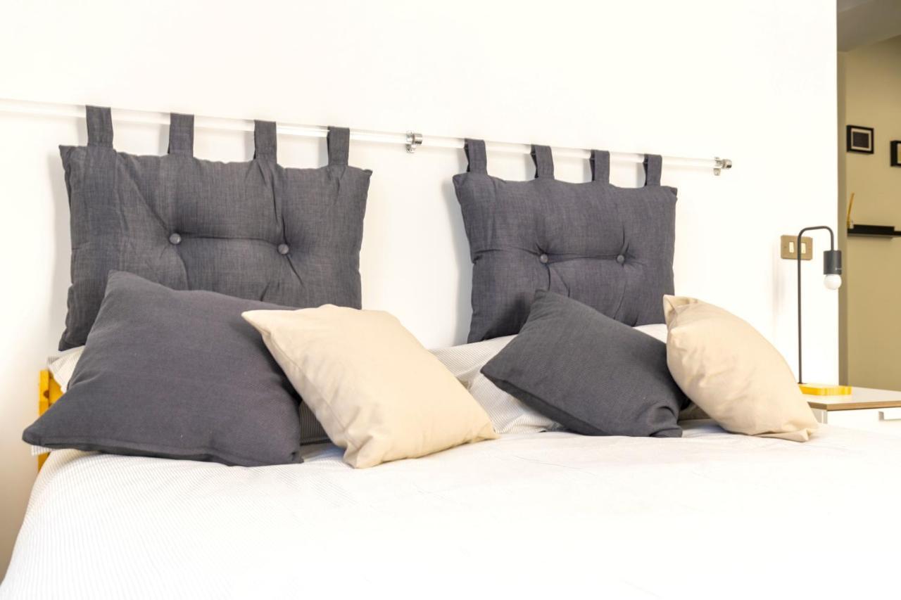 Hostly - Nicole Apartment Volturno- Full Rome Center Extérieur photo