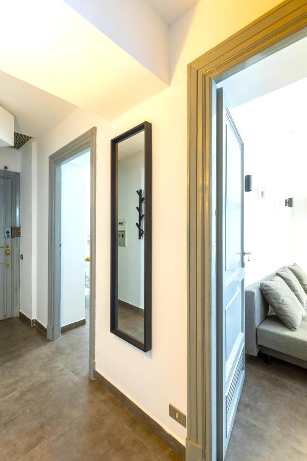Hostly - Nicole Apartment Volturno- Full Rome Center Extérieur photo