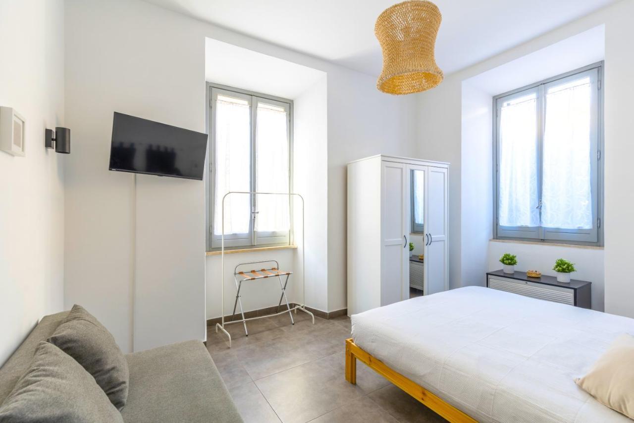 Hostly - Nicole Apartment Volturno- Full Rome Center Extérieur photo